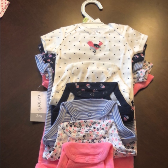 Baby onesies - Picture 3 of 3